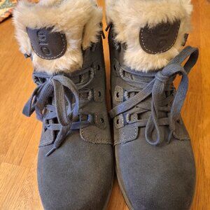 Earth Origins Boots, size 8M, Grey Suede, Faux Fur Lining